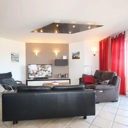 Apartment Atlantic 39 *